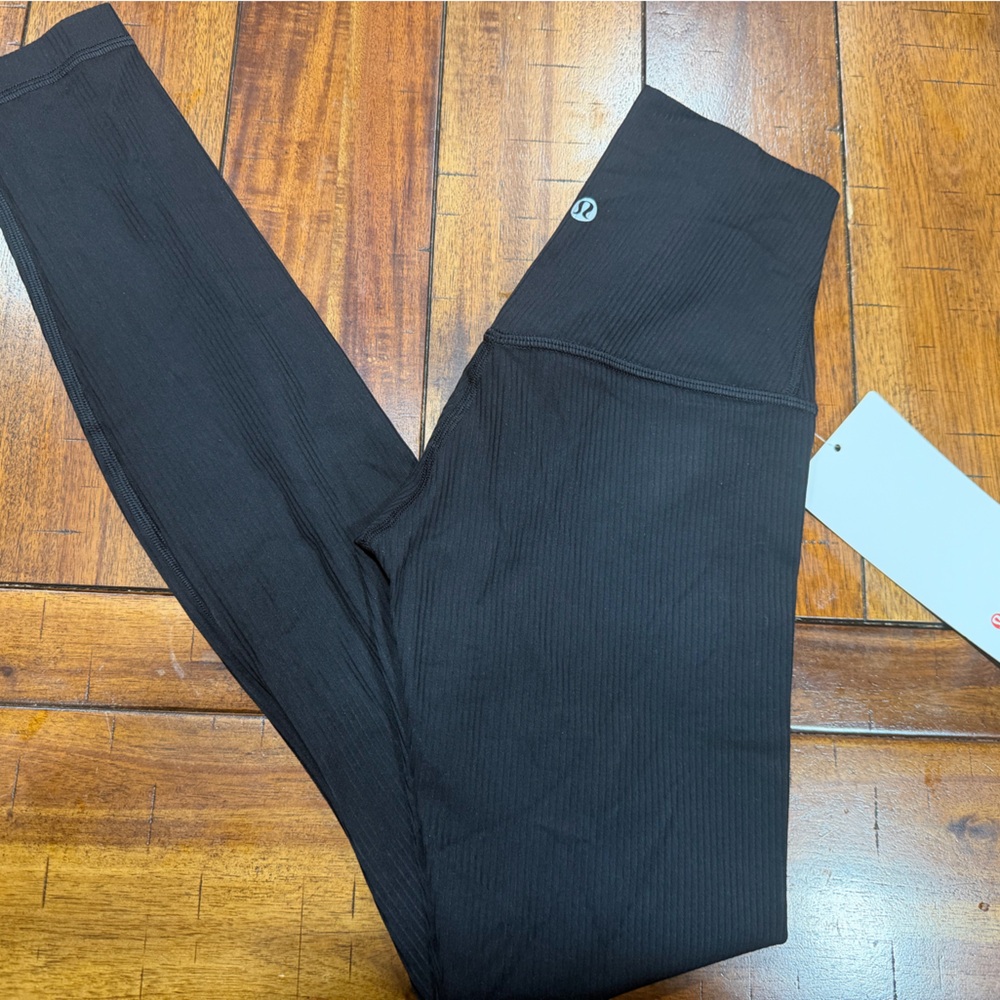 New Lululemon Align 28” Ribbed - Picture 1 of 2